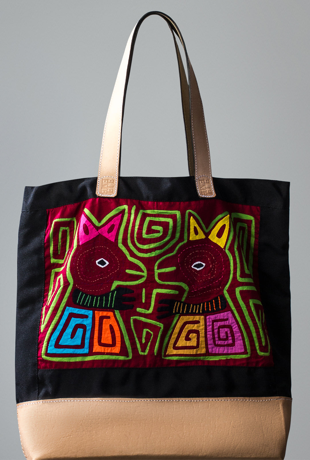 Friends Tote Mola